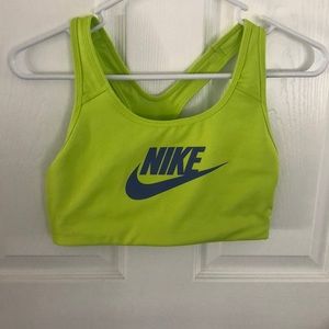 Nike medium support sports bra